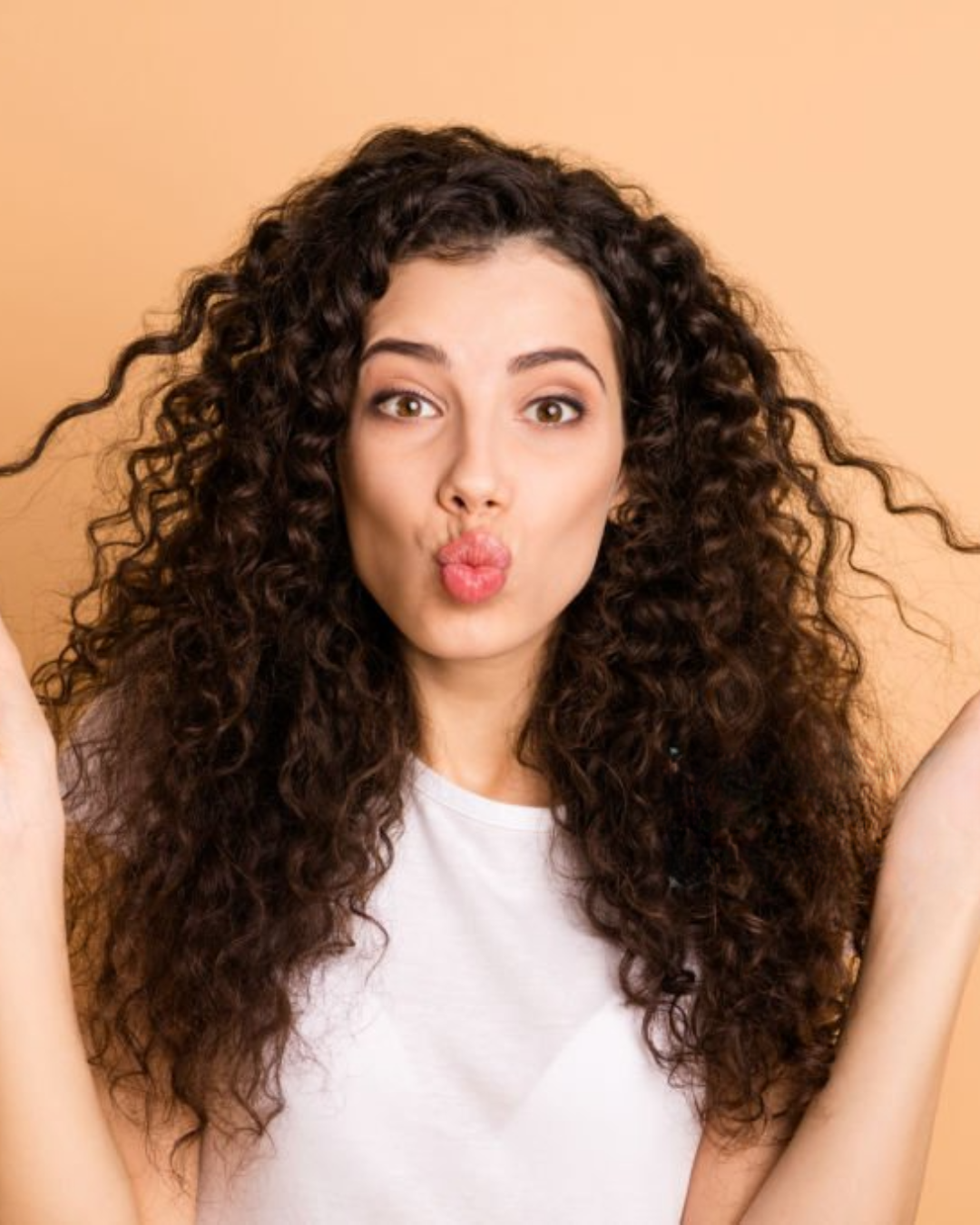 Secrets de beauté pour prendre soin des cheveux secs | L'art des boucles