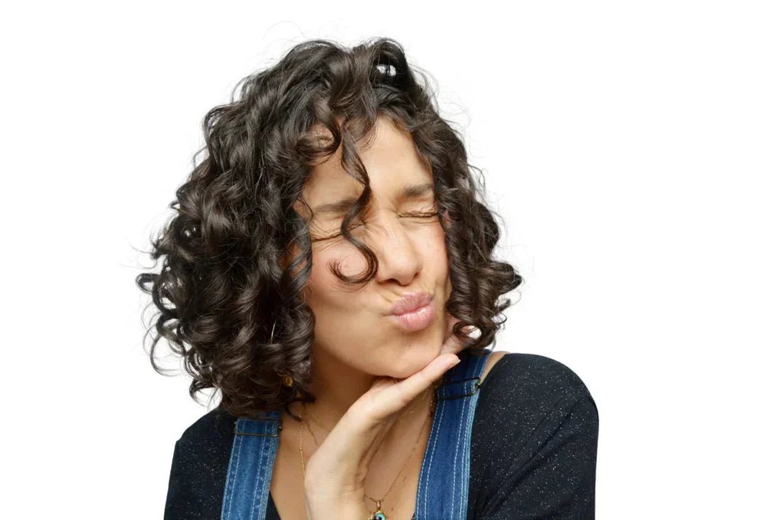 Pflege für frizziges Haar: Warum Locken-Experten Produkte von L’art des Boucles empfehlen - L'art des boucles