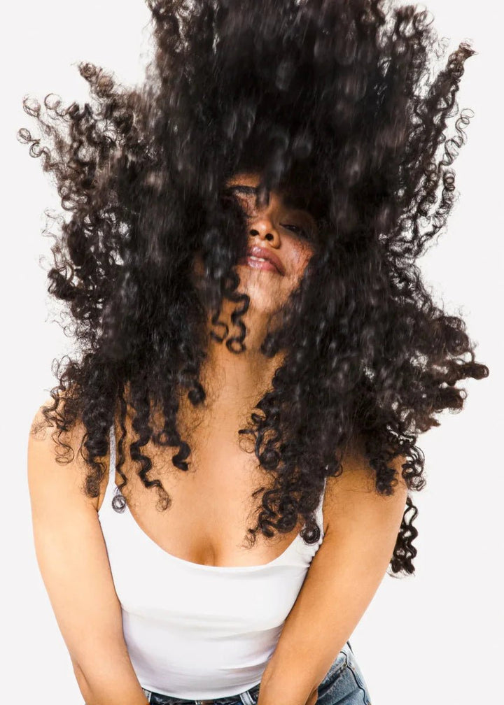 Transition capillaire : comment retrouver de belles boucles naturelles, rebondies et en bonne santé