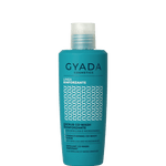 Soin capillaire Gyada à la spiruline – gommage nettoyant doux pour purifier et revitaliser les cheveux bouclés.