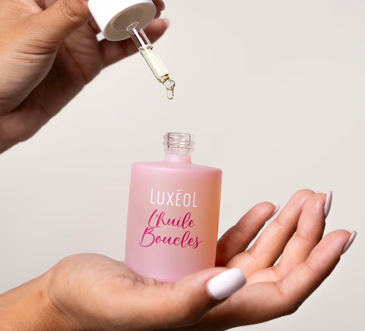 Huile Boucles Luxéol – soin capillaire naturel pour cheveux ondulés, bouclés, frisés et crépus | L’Art des Boucles Suisse