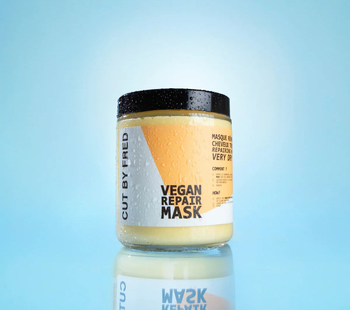 Masque réparateur vegan pour cheveux bouclés secs et abîmés – Cut By Fred – disponible chez L’Art des Boucles