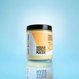 Masque réparateur vegan pour cheveux bouclés secs et abîmés – Cut By Fred – disponible chez L’Art des Boucles