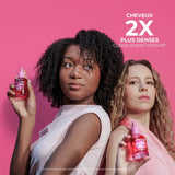 Application du Sérum Anti-Chute Kurl Hero Les Secrets de Loly – renforce les racines et limite la chute des cheveux bouclés