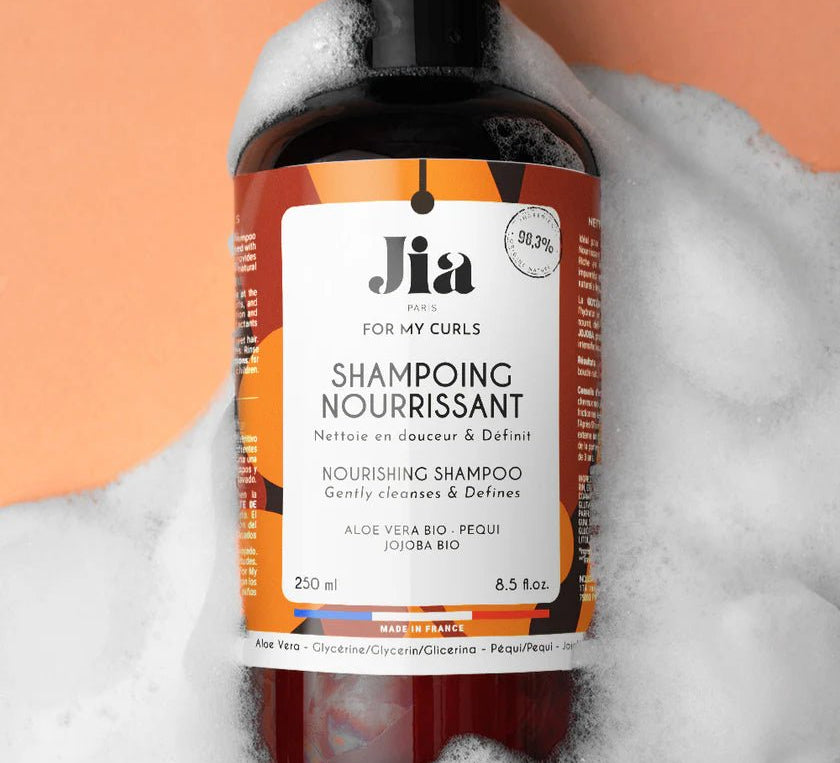 Shampoing nourrissant Jia Paris – soin hydratant naturel pour cheveux bouclés, frisés et crépus.
